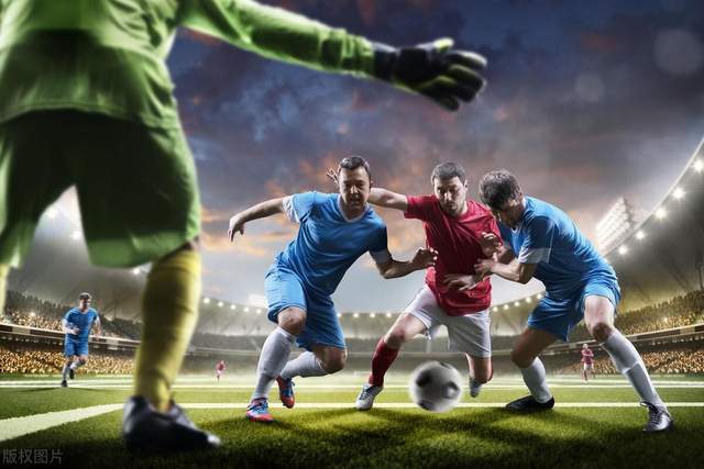 科莫有望以3000万欧元签下切尔西后卫查洛巴，国米的退出成关键因素
